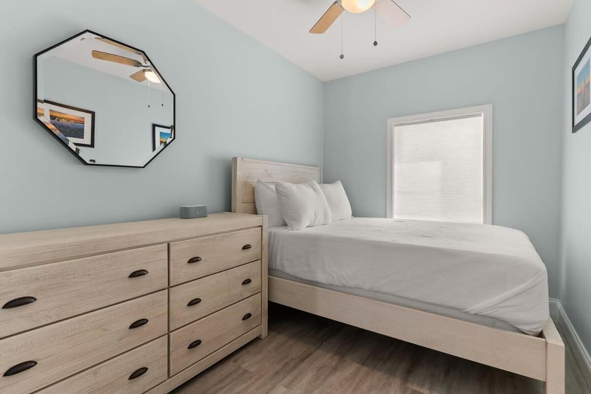 Steps To Beach Fully Renovated Sleeps 6 Hampton Exterior foto